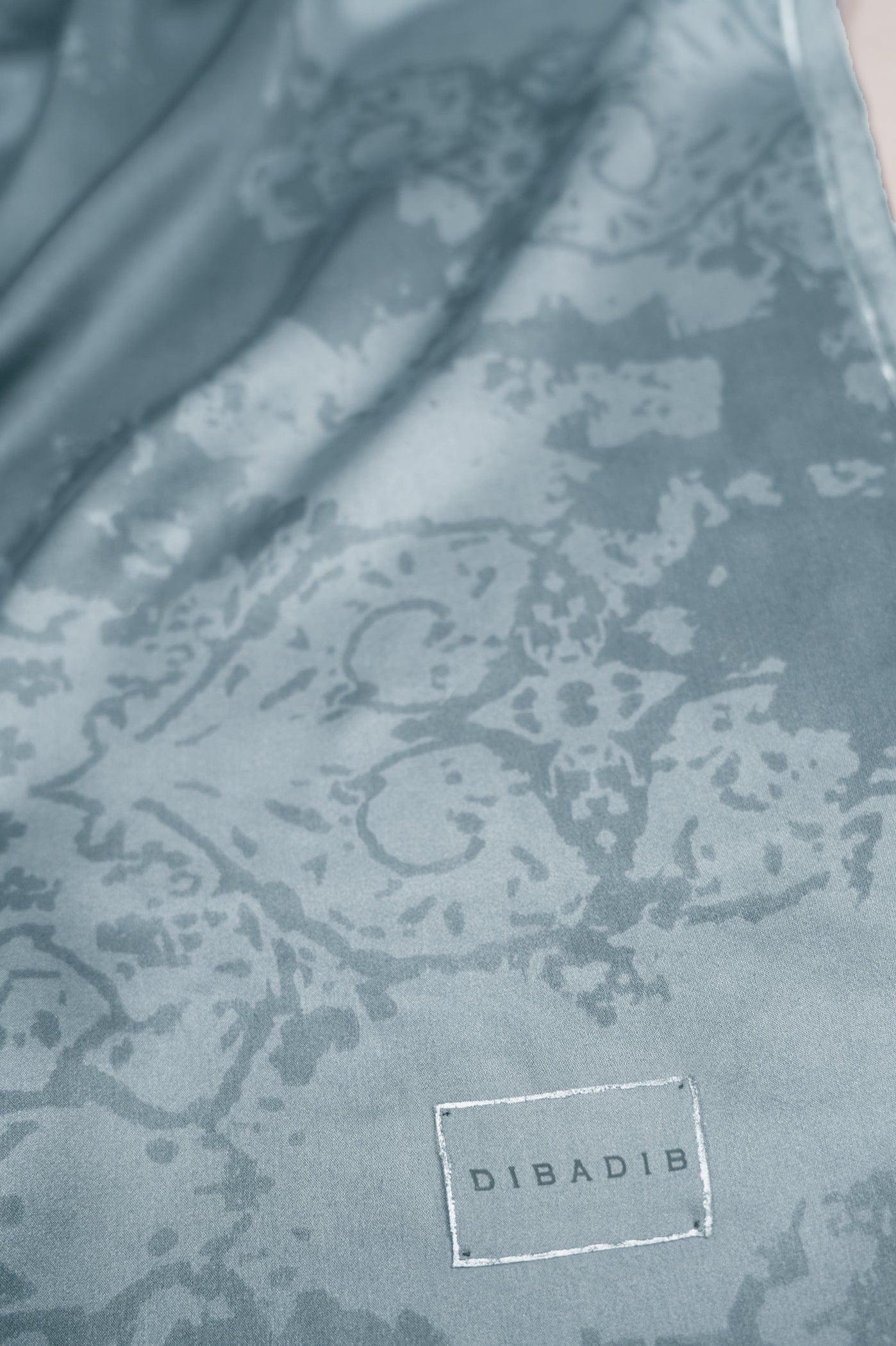 Nôurân Shawl - Moonstone