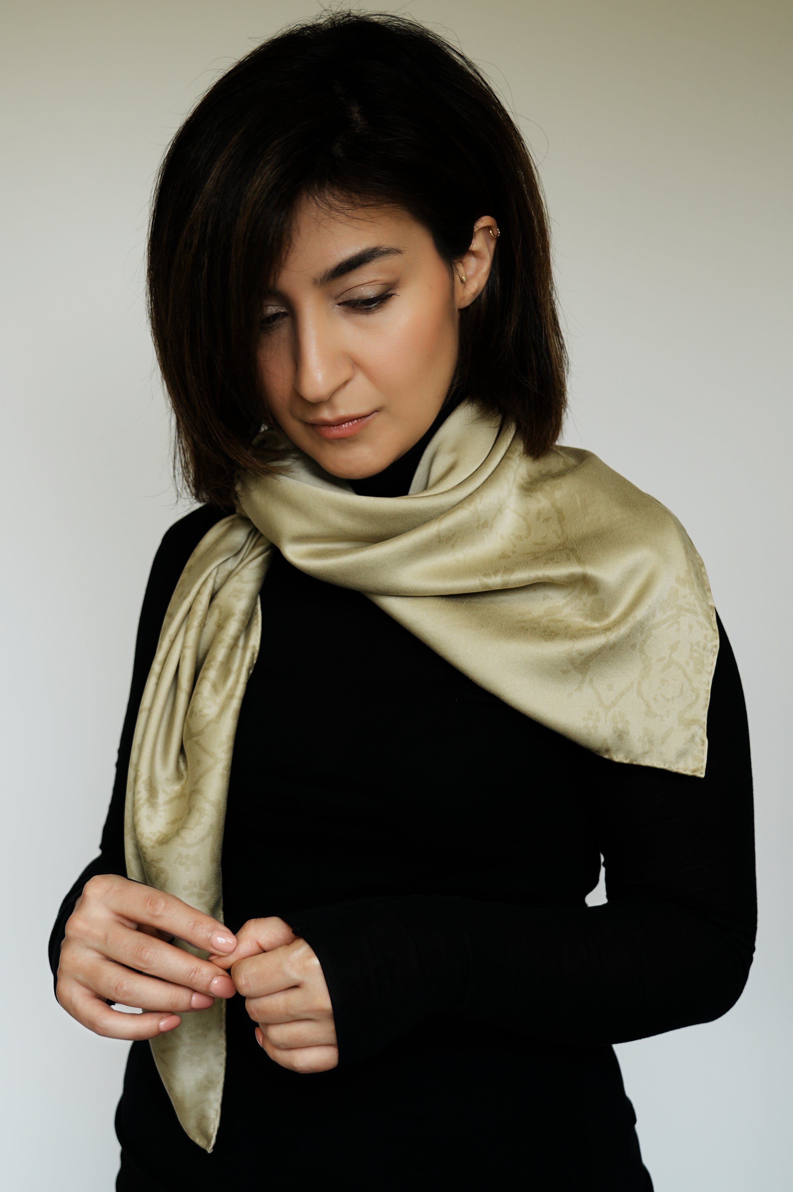 DIBADIB - Velour Voyage Silk Scarf - Beige